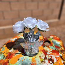 Load image into Gallery viewer, "White Diamond" Faux Flower Pen