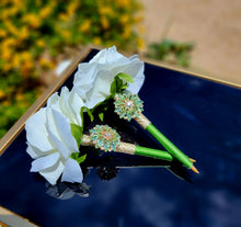 Load image into Gallery viewer, "Pele's Peridot" Faux Flower Pen