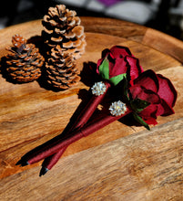 Load image into Gallery viewer, "Red Velvet" Faux Flower Pen