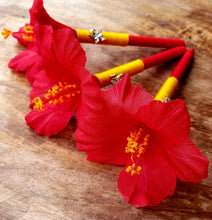 Load image into Gallery viewer, "Hibiscus Love" Faux Flower Pen