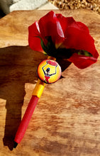 Load image into Gallery viewer, "Pride of Africa" Queen Naila Faux Flower Pen
