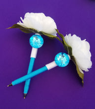 Load image into Gallery viewer, "Buttercup" Faux Flower Pen
