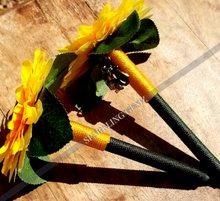 Load image into Gallery viewer, Sunshine đ» Faux Flower Pen