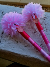 Load image into Gallery viewer, "Shortcake" Pompom Flower Pen