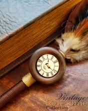 Load image into Gallery viewer, Tuscan Clock Vintage Le Plume