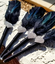 Load image into Gallery viewer, "Noir" Faux Feather Pen