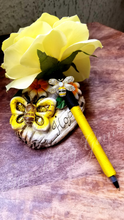 Load image into Gallery viewer, "Honey Bee" Faux Flower Pen