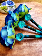 Load image into Gallery viewer, "Blue Ombre" Faux Flower Pen