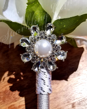 Load image into Gallery viewer, "Champagne Bling" Faux Flower Pen