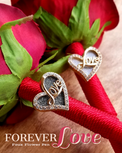 Load image into Gallery viewer, "Forever Love" Faux Flower Pen