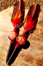 Load image into Gallery viewer, "Pride of Africa" African Giraffe Faux Feather Pen