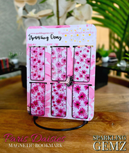 Load image into Gallery viewer, &quot;Paris Daisies&quot; Magnetic Bookmark Set
