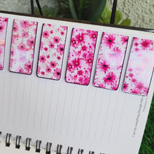 Load and play video in Gallery viewer, &quot;Paris Daisies&quot; Magnetic Bookmark Set
